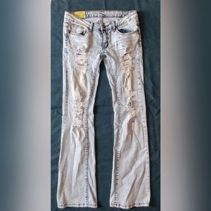 Destressed light demin